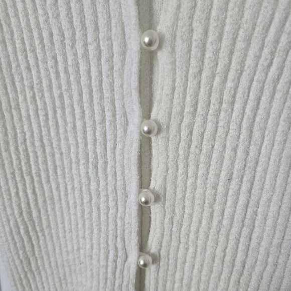 Dynamite White Ribbed Pearl  Button-Up Cardigan - Picture 4 of 8